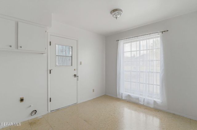 3828 Taylor Avenue, El Paso, TX 79930