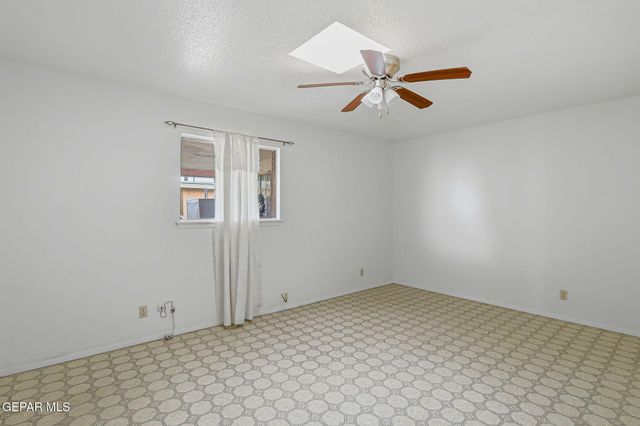 3828 Taylor Avenue, El Paso, TX 79930