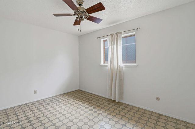 3828 Taylor Avenue, El Paso, TX 79930