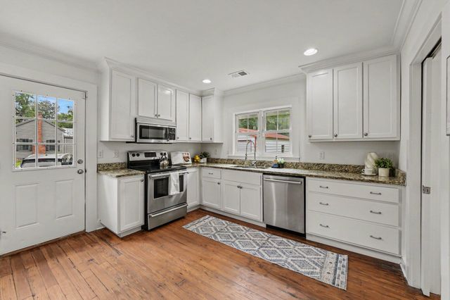 5762 Hwy165, Ravenel, SC 29470