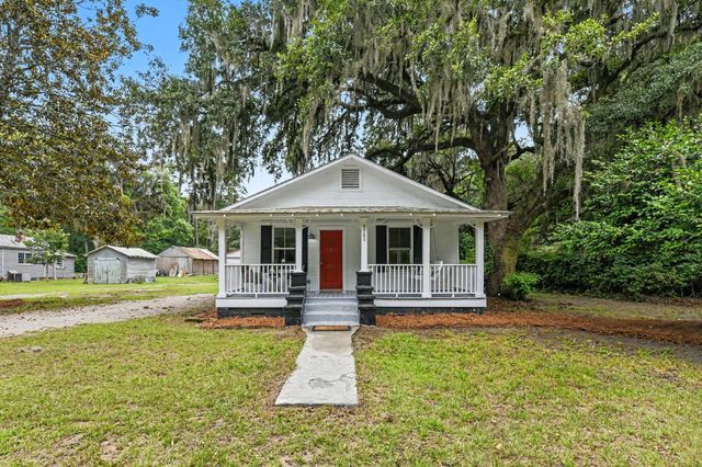5762 Hwy165, Ravenel, SC 29470