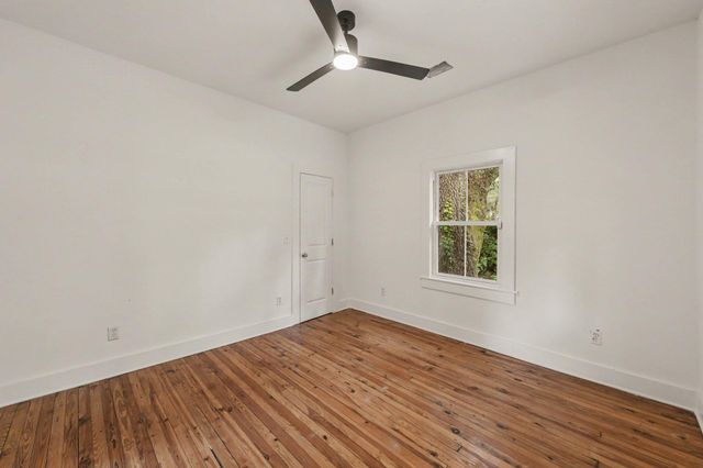 5762 Hwy165, Ravenel, SC 29470