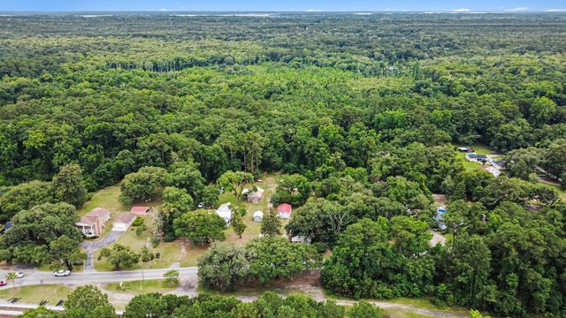 5762 Hwy165, Ravenel, SC 29470
