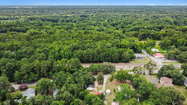5762 Hwy165, Ravenel, SC 29470