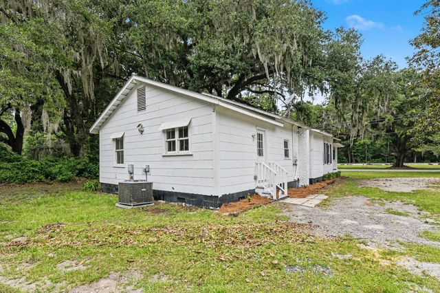 5762 Hwy165, Ravenel, SC 29470