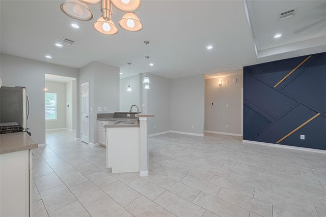 7981 Saint Louis Street, Houston, TX 77028