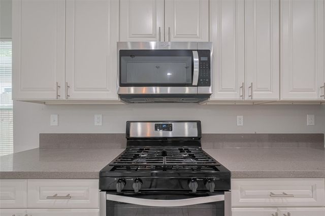 7981 Saint Louis Street, Houston, TX 77028