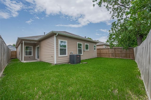 7981 Saint Louis Street, Houston, TX 77028