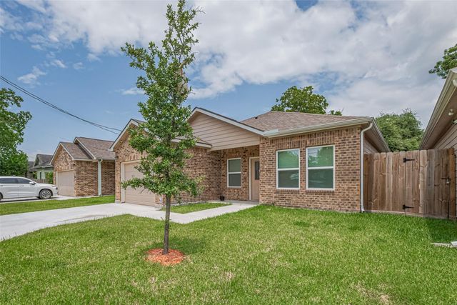 7981 Saint Louis Street, Houston, TX 77028