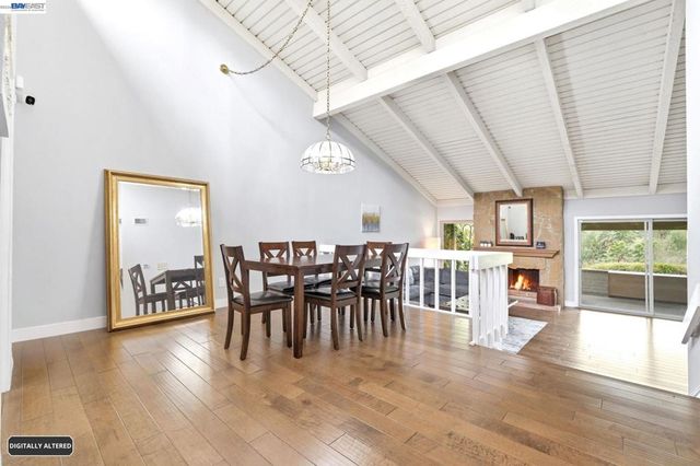 742 Via Zapata, Riverside, CA 92507