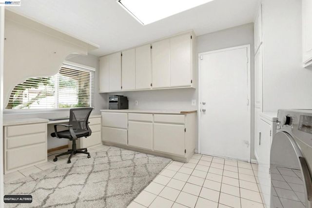 742 Via Zapata, Riverside, CA 92507
