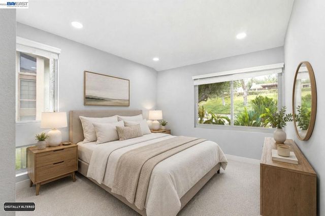 742 Via Zapata, Riverside, CA 92507