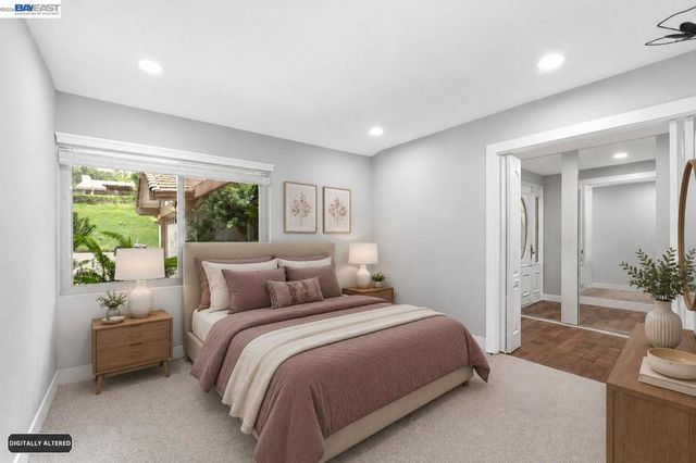 742 Via Zapata, Riverside, CA 92507