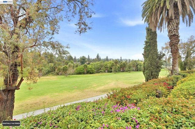 742 Via Zapata, Riverside, CA 92507