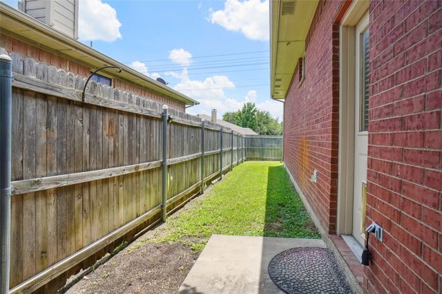 1810 Poinsettia Boulevard, Denton, TX 76208
