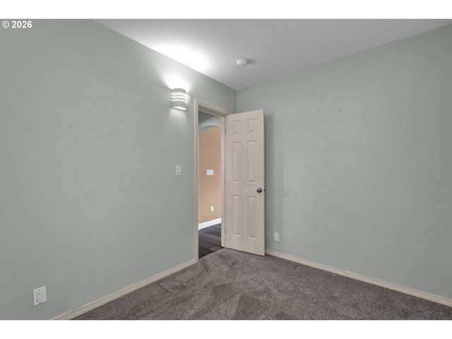 634 Sw EBB Ave, Lincoln City, OR 97367