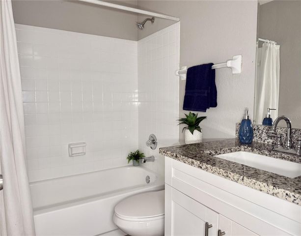 5129 TENNIS COURT CIRCLE, Tampa, FL 33617