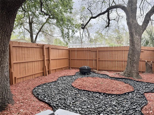 5129 TENNIS COURT CIRCLE, Tampa, FL 33617