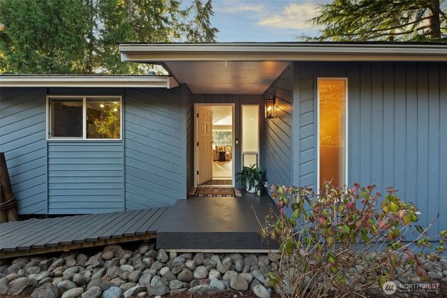 8812 86th Avenue NW, Gig Harbor, WA 98335