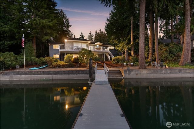 8812 86th Avenue NW, Gig Harbor, WA 98335