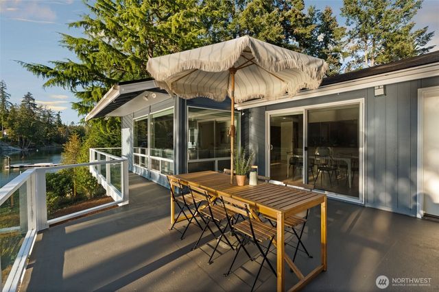 8812 86th Avenue NW, Gig Harbor, WA 98335