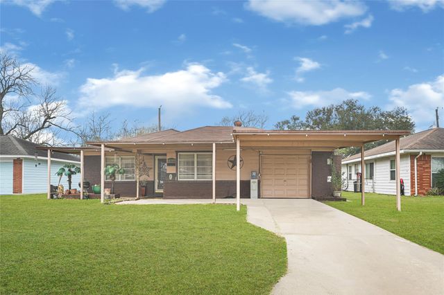 12337 Kayla Lane, Galena Park, TX 77015