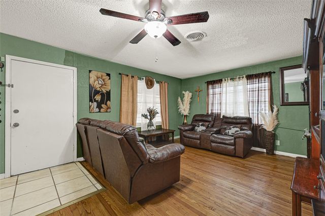 12337 Kayla Lane, Galena Park, TX 77015