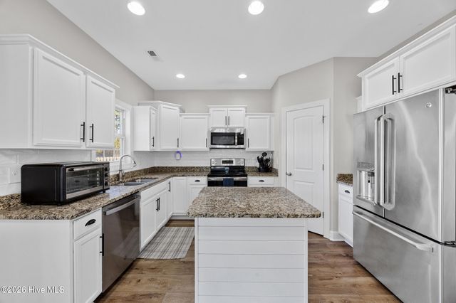 59 Mississippi Drive, Rocky Point, NC 28457