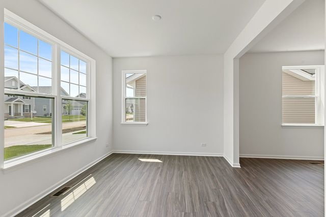 32012 Savannah Drive, Lakemoor, IL 60051