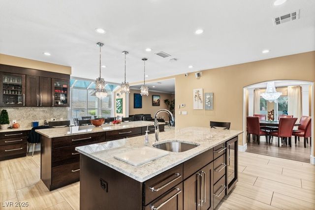 7 Larkside Court, Henderson, NV 89014