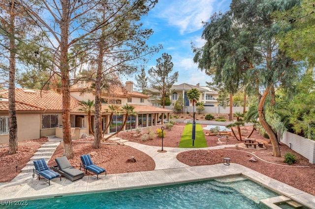 7 Larkside Court, Henderson, NV 89014