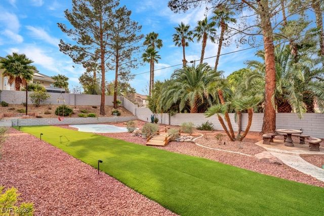 7 Larkside Court, Henderson, NV 89014