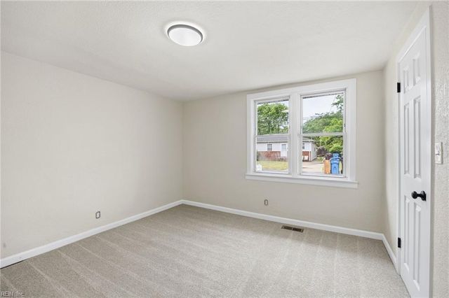 4162 Reid ST, Chesapeake, VA 23324