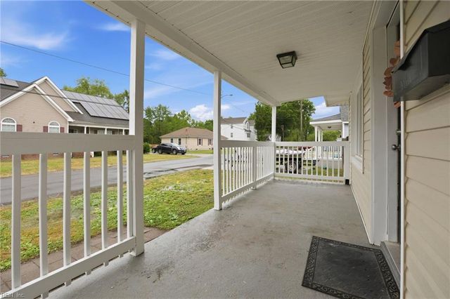 4162 Reid ST, Chesapeake, VA 23324