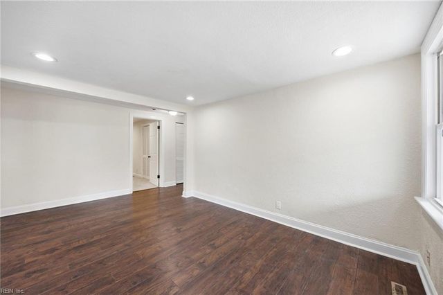 4162 Reid ST, Chesapeake, VA 23324