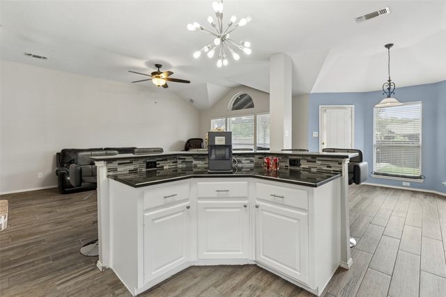 7918 Kings Court, Rowlett, TX 75089