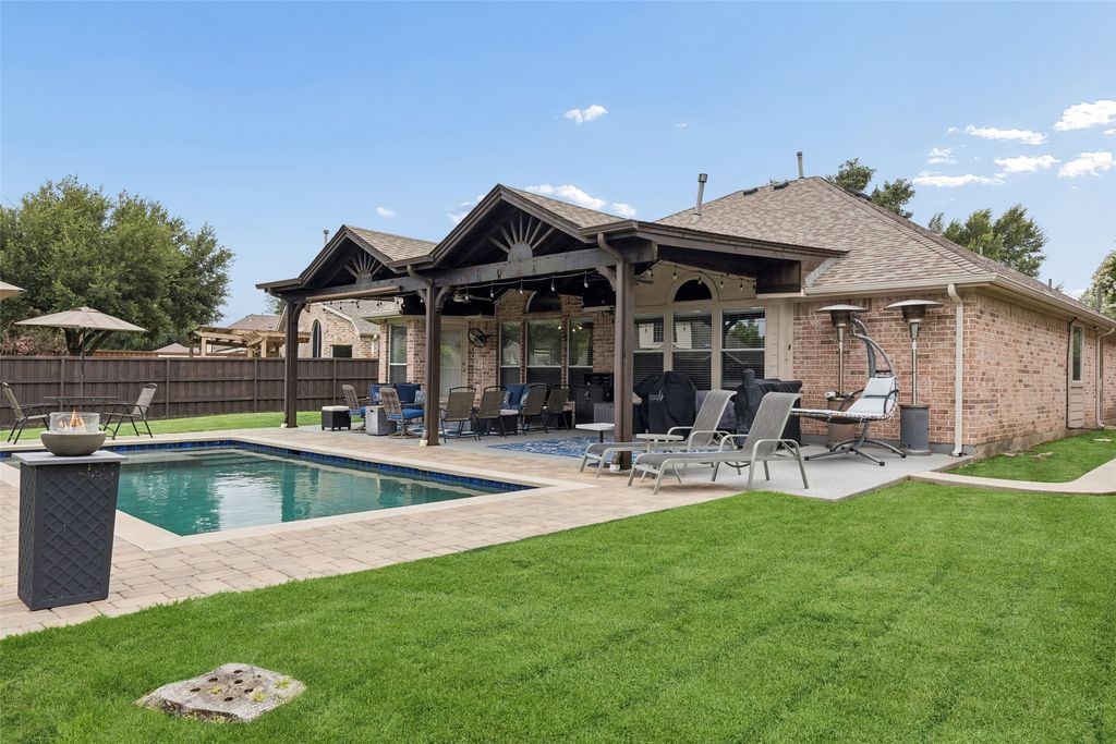 7918 Kings Court, Rowlett, TX 75089