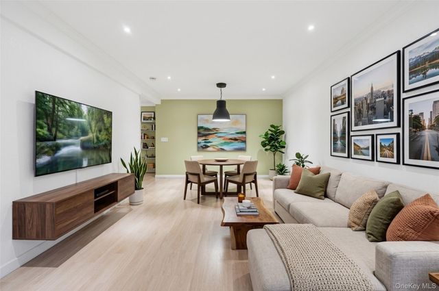 10 N Broadway 1K, White Plains, NY 10601