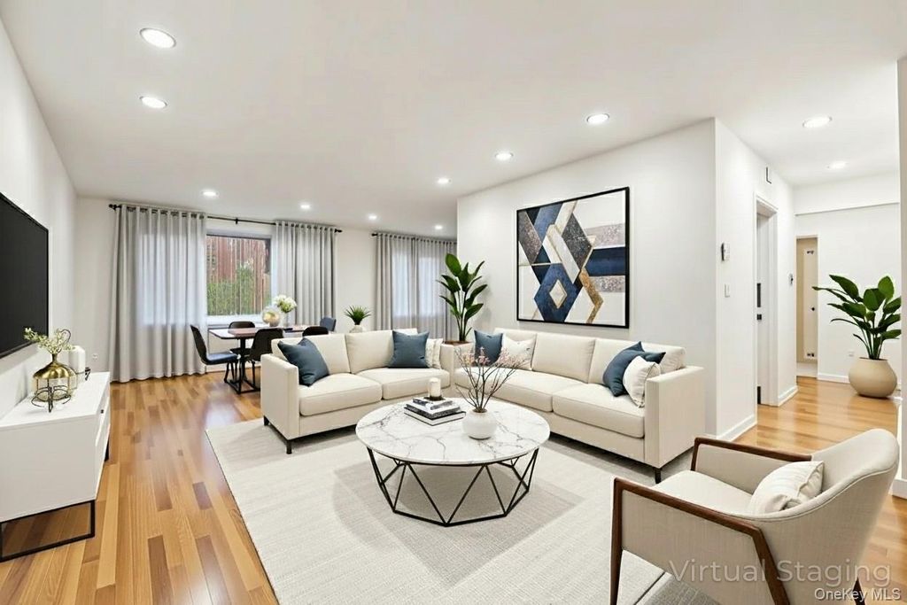 25 Chapel Place 2D, Great Neck, NY 11021