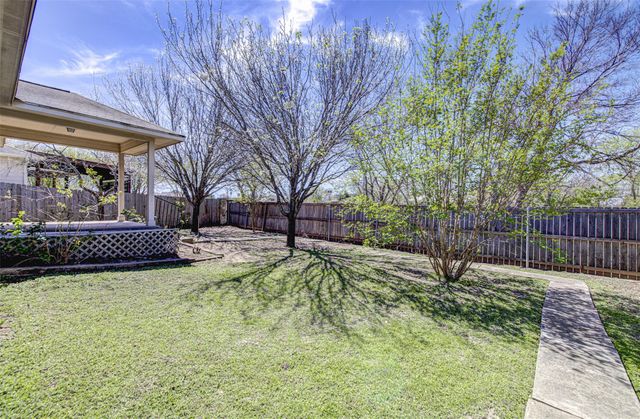 2090 Intrepid DR, Buda, TX 78610