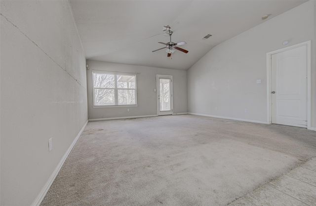 2090 Intrepid DR, Buda, TX 78610