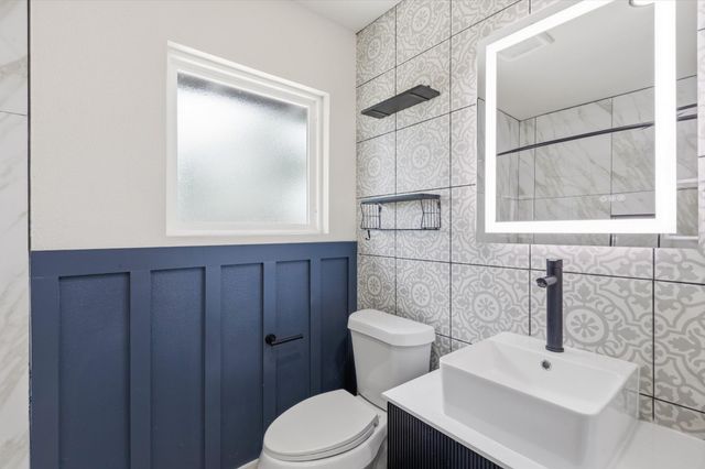 309 E Lola DR, Austin, TX 78753