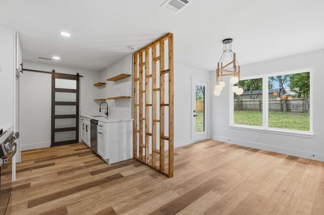 309 E Lola DR, Austin, TX 78753