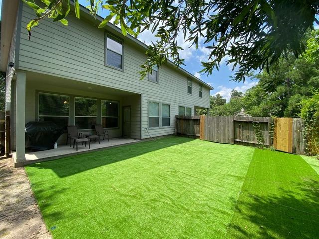 26 Baccara Place, Conroe, TX 77384