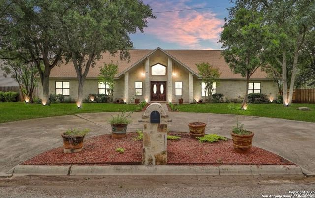 1505 30th, Hondo, TX 78861