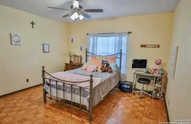 1505 30th, Hondo, TX 78861