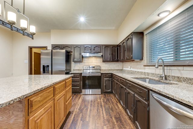 1505 30th, Hondo, TX 78861