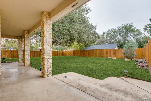 1505 30th, Hondo, TX 78861