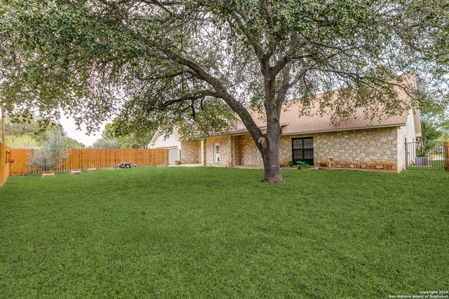 1505 30th, Hondo, TX 78861