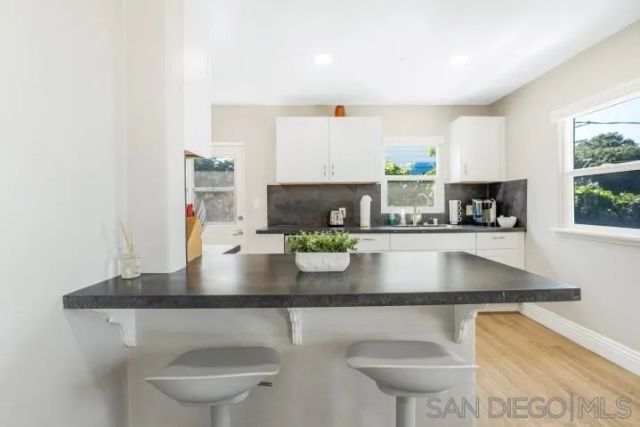 1735 Froude St, San Diego, CA 92107